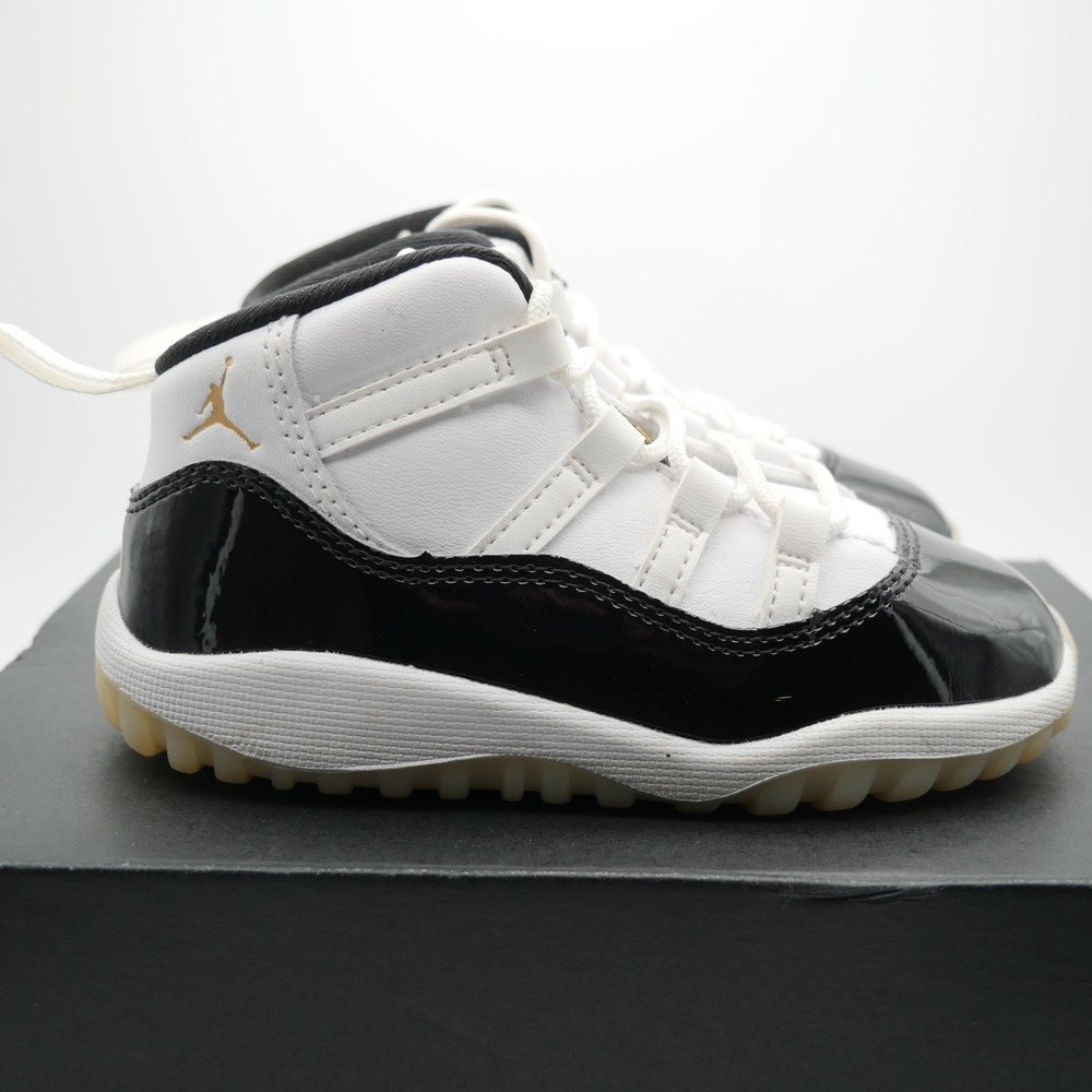 Jordan 11 Retro Gratitude White Black Gold 378040-170 Kids 8C